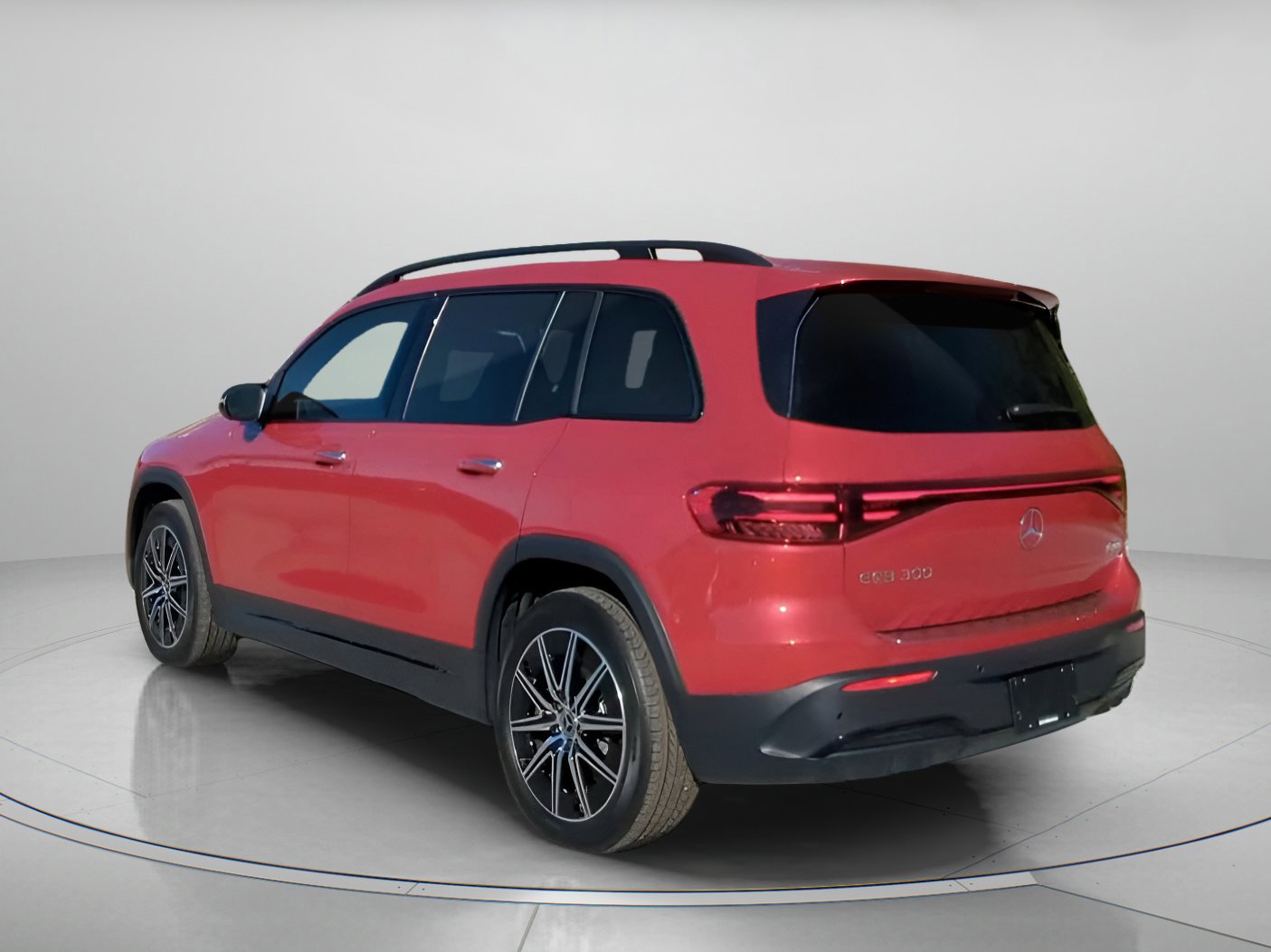 Used 2024 Mercedes-Benz EQB 300 4MATIC image 13