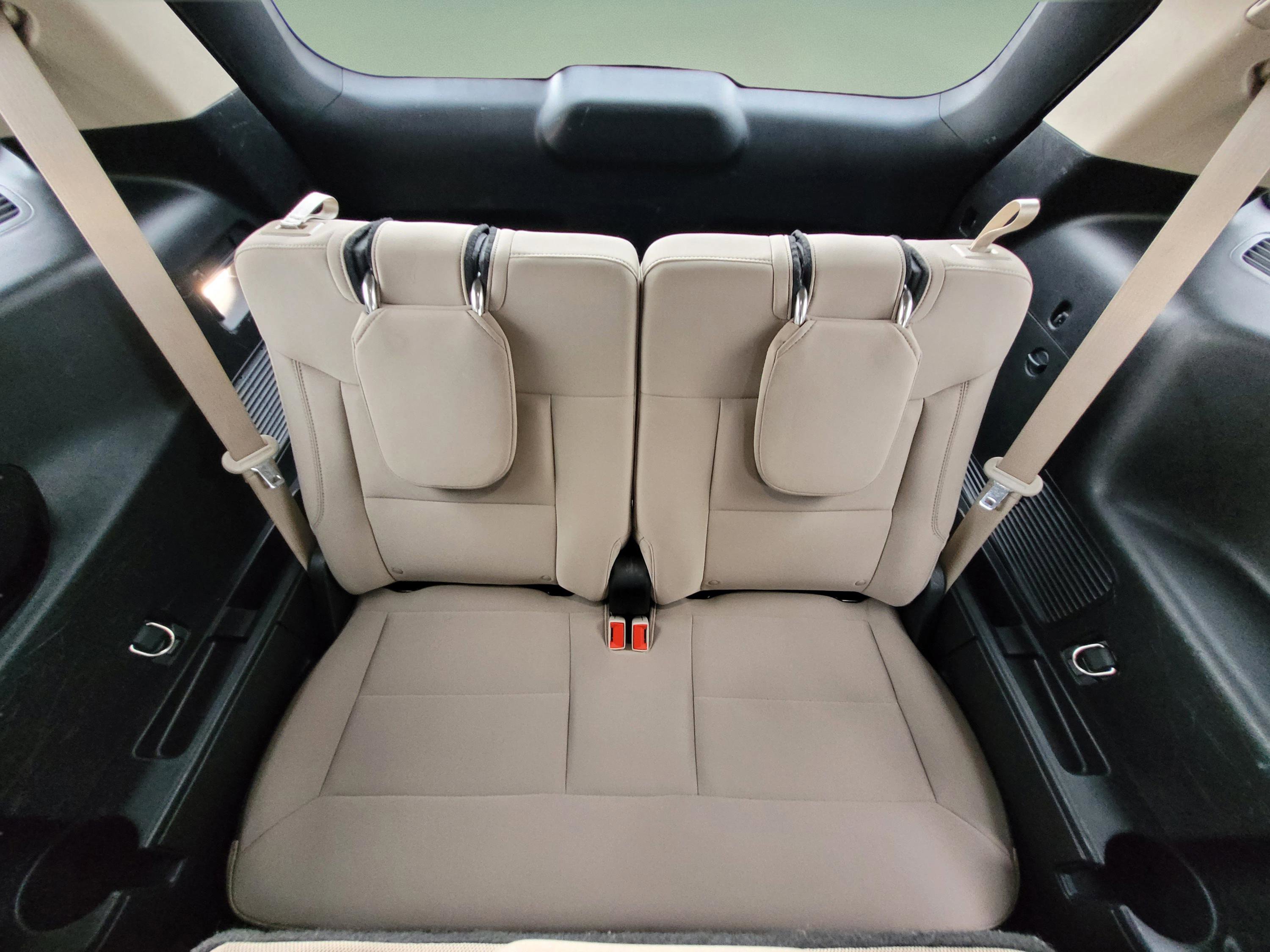 Certified 2021 Ford Explorer 2WD image 15