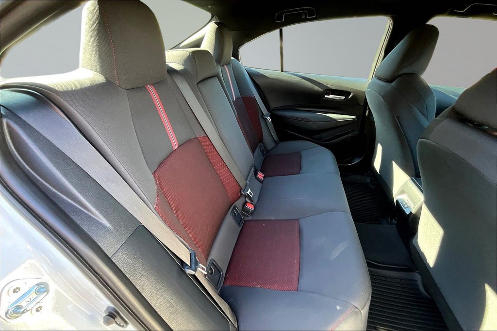 Used 2024 Toyota Corolla SE w/ SE Convenience Package FWD image 27