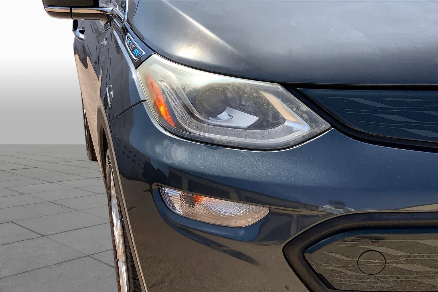 Used 2017 Chevrolet Bolt LT FWD image 26