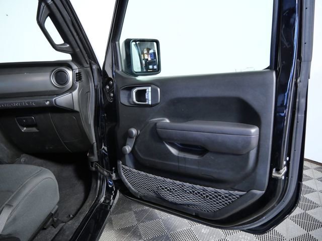 Used 2022 Jeep Wrangler Sport image 10