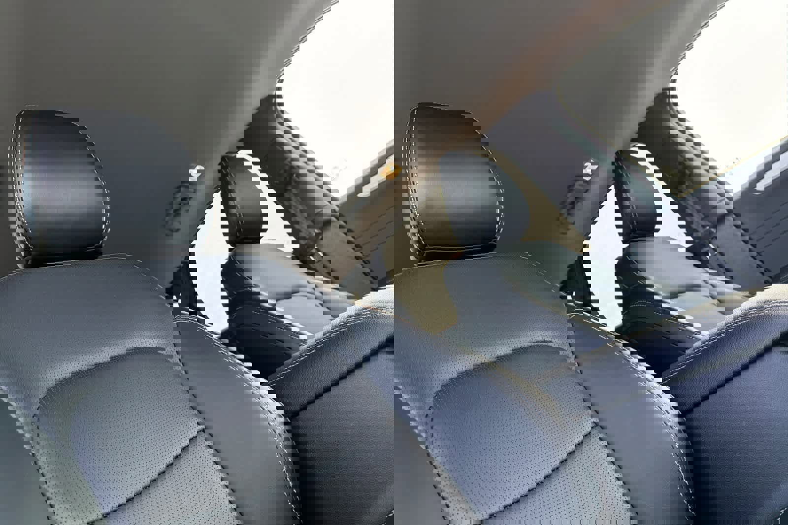 Certified 2024 Ford Escape Platinum image 17