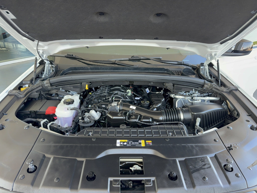 Used 2025 Jeep Grand Cherokee L Laredo image 40