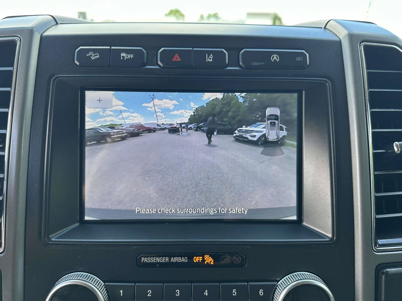 Certified 2020 Ford Expedition XLT w/ Equipment Group 202A AWD/4WD image 11
