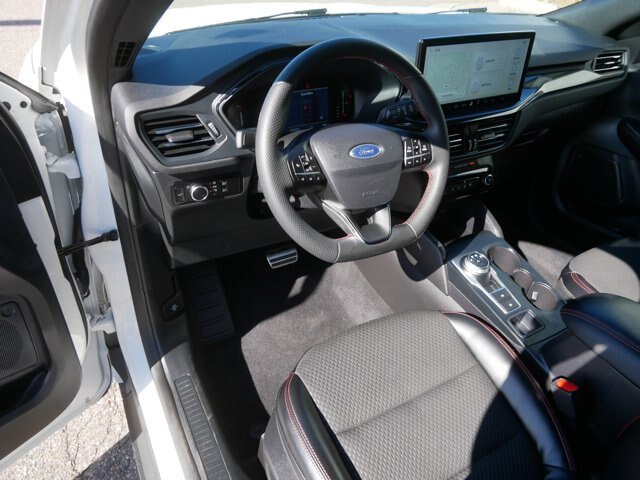 Certified 2023 Ford Escape ST-Line w/ Tech Pack #1 FWD image 11