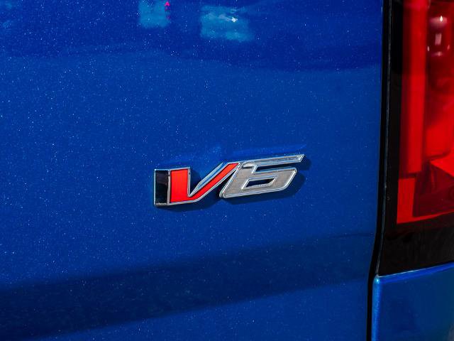 Used 2022 Chevrolet Colorado Z71 w/ Safety Package image 12