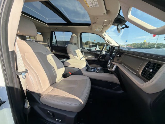 Certified 2024 Ford Expedition Limited RWD image 27