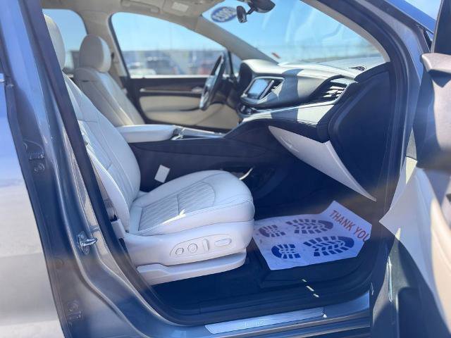 Used 2023 Buick Enclave Avenir w/ Avenir Technology Package image 17
