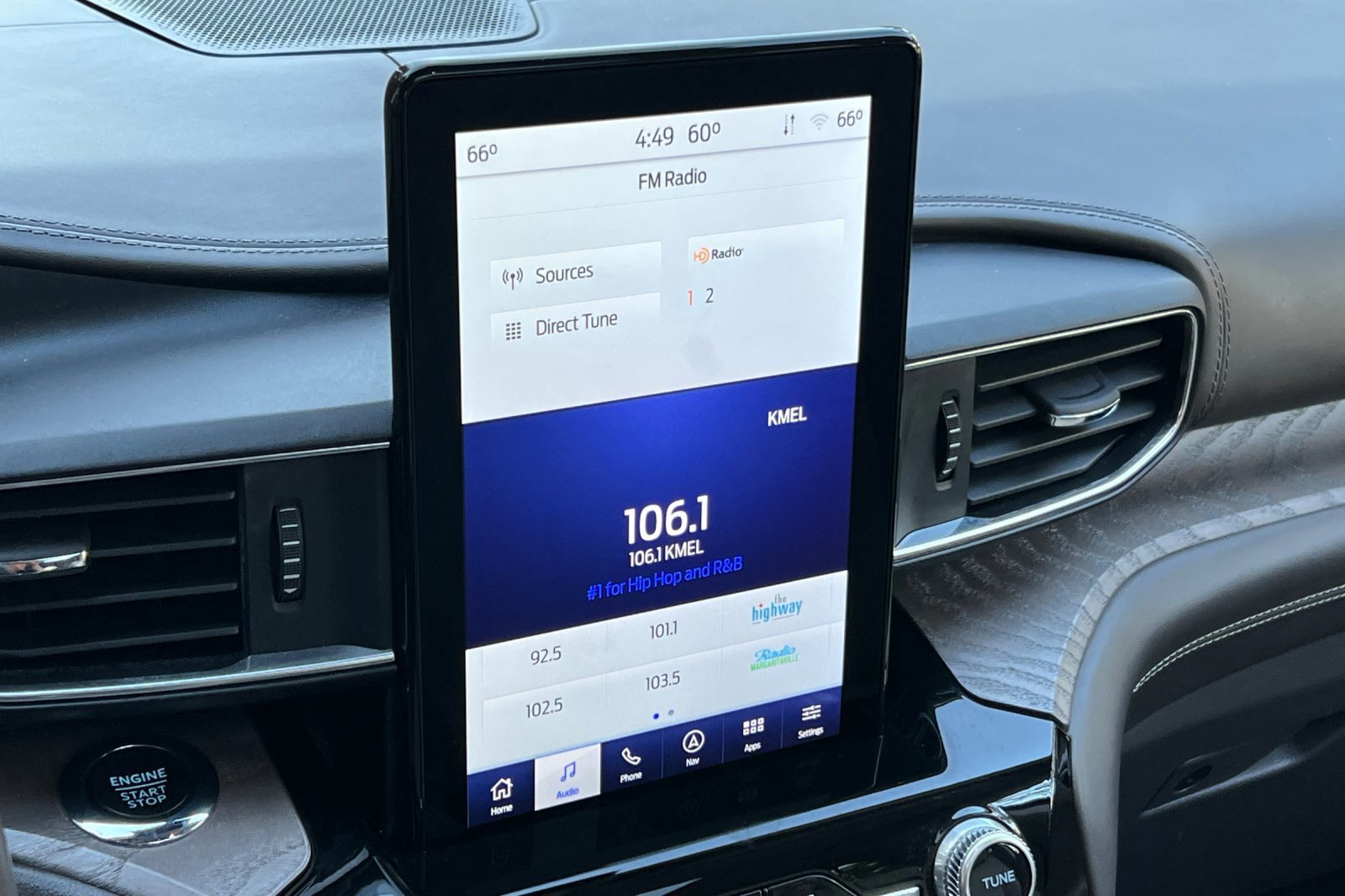 Certified 2022 Ford Explorer Platinum w/ Equipment Group 601A image 27