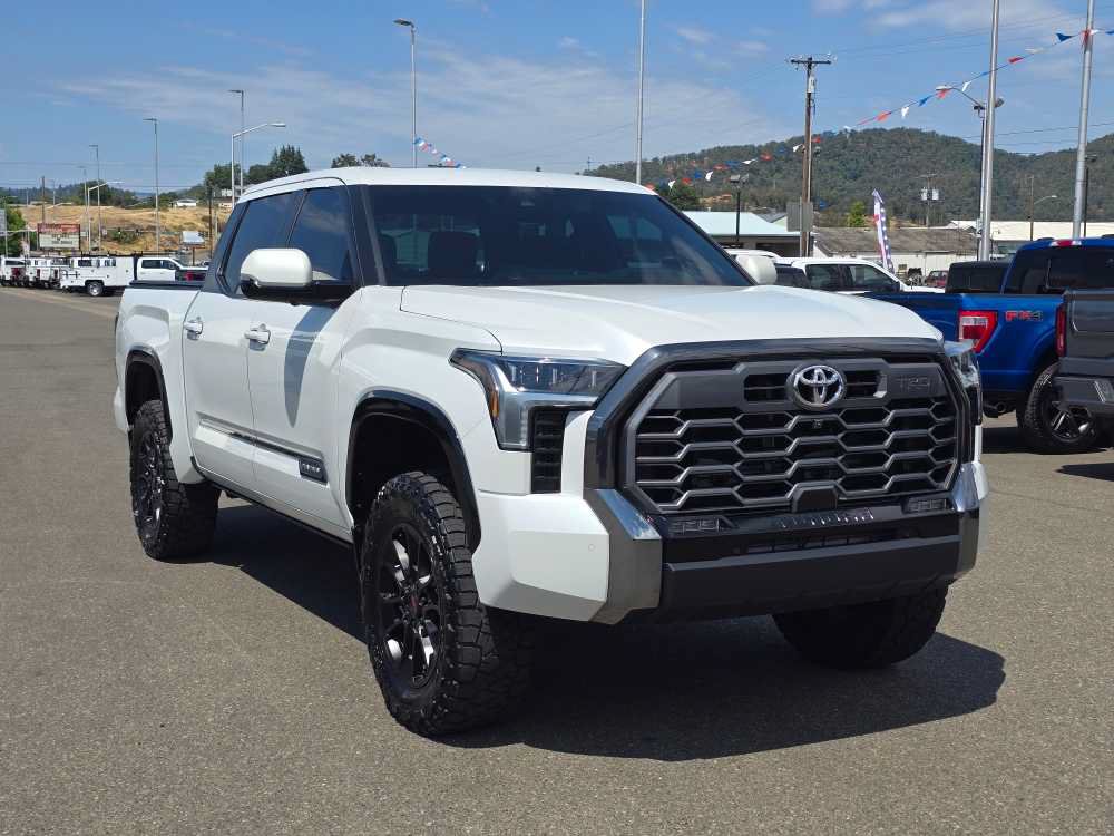Used 2025 Toyota Tundra Platinum w/ TRD Off-Road Package AWD/4WD image 7
