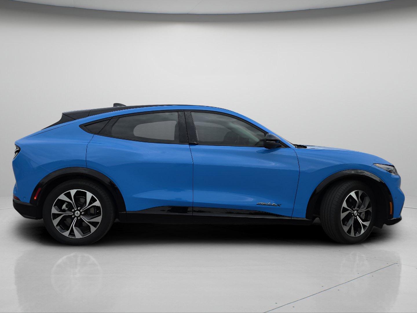 Certified 2023 Ford Mustang Mach-E Premium AWD/4WD image 25