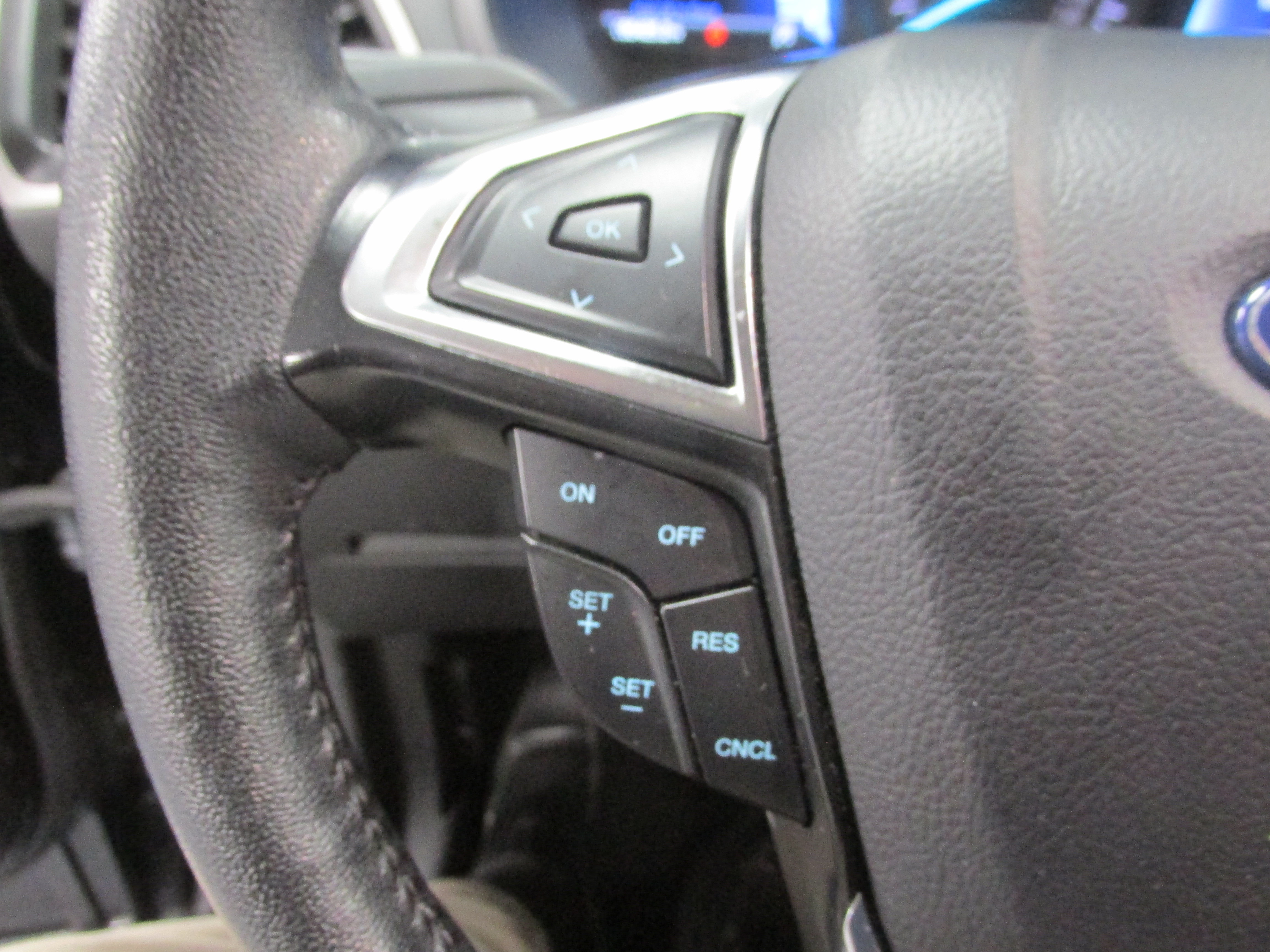 Certified 2024 Ford Edge SEL AWD/4WD image 32