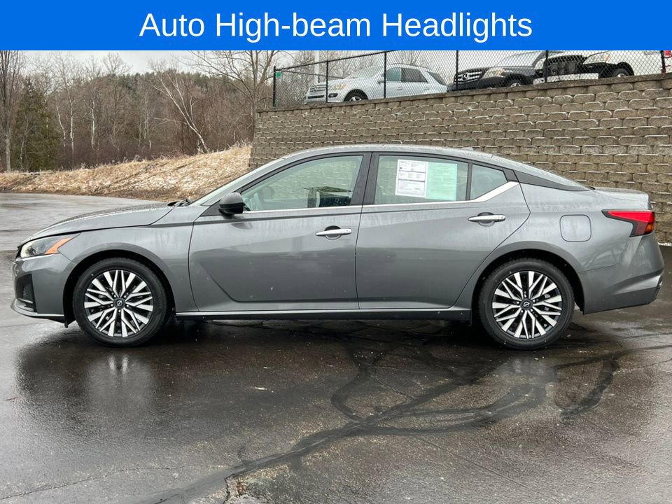 Used 2024 Nissan Altima 2.5 SV image 38