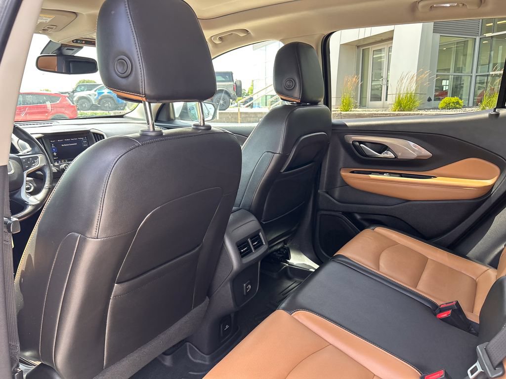 Used 2021 GMC Terrain SLT w/ Infotainment Package II AWD/4WD image 14