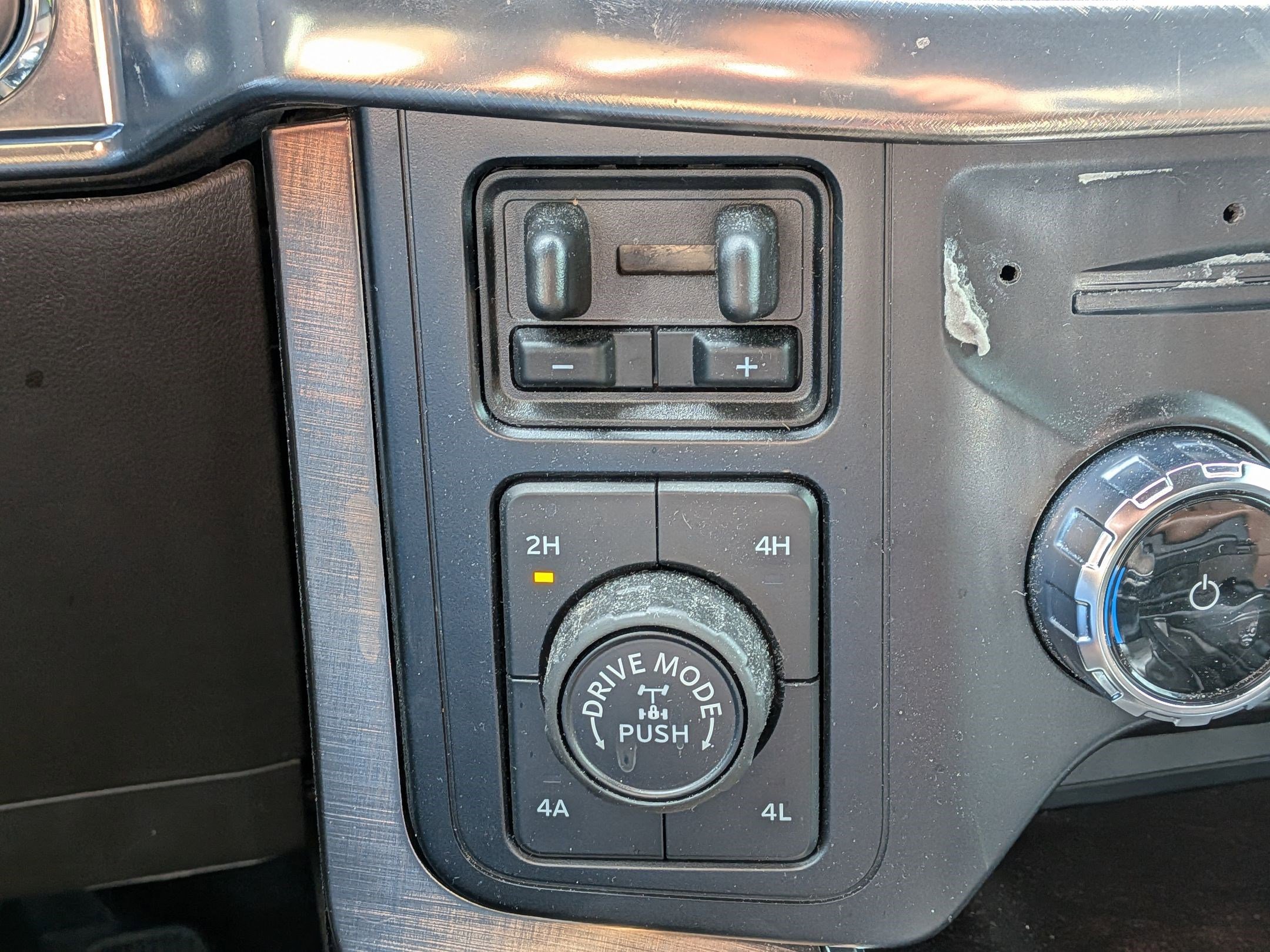 Certified 2024 Ford F150 King Ranch w/ FX4 Off-Road Package AWD/4WD image 24
