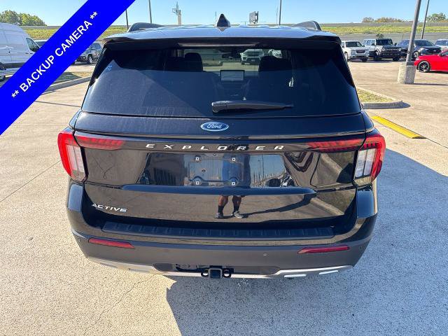 Certified 2025 Ford Explorer Active w/ Active Comfort Package RWD image 9