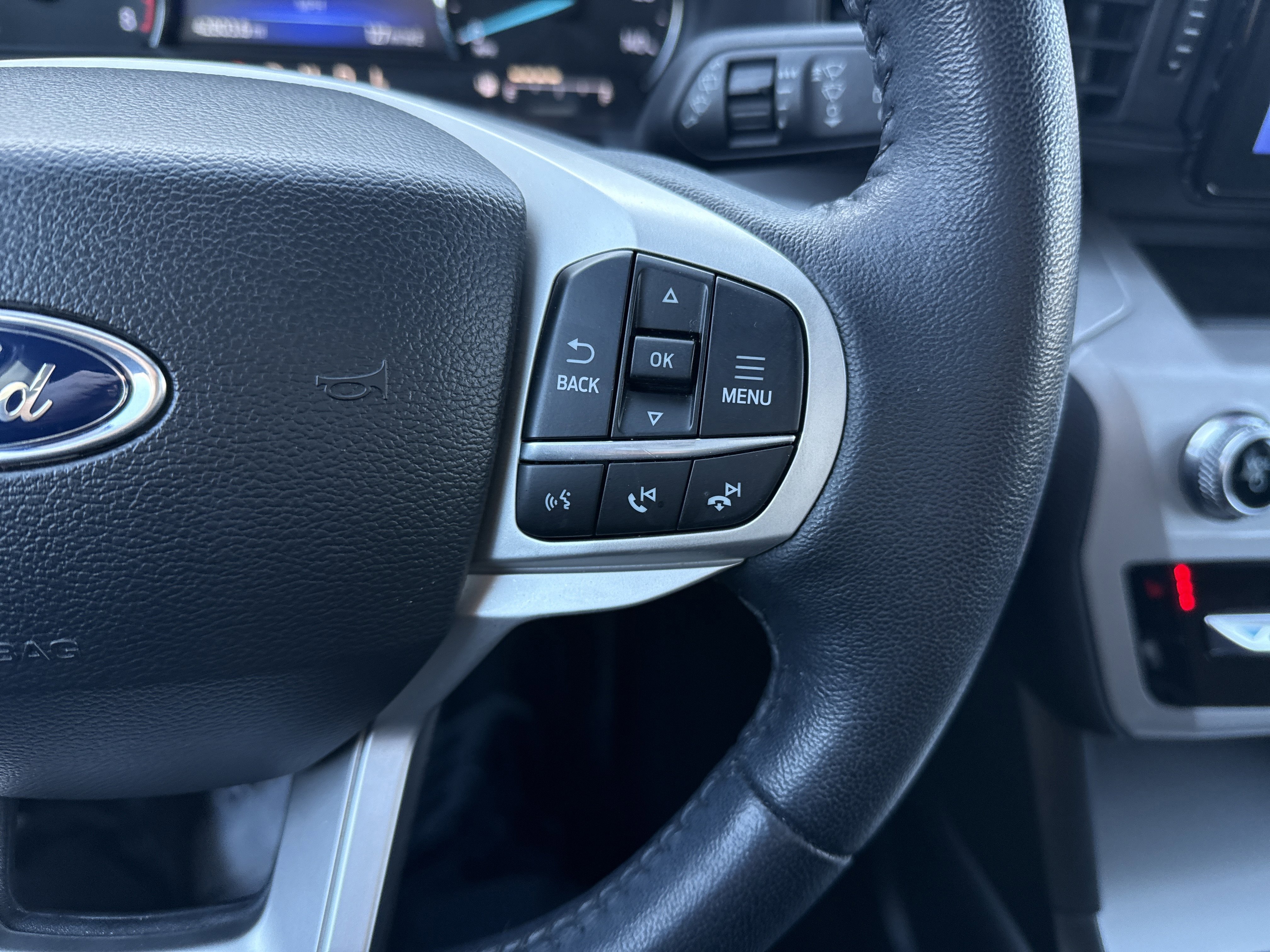 Certified 2023 Ford Explorer XLT w/ Class IV Trailer Tow Package image 22