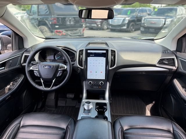 Certified 2024 Ford Edge SEL w/ Convenience Package AWD/4WD image 2