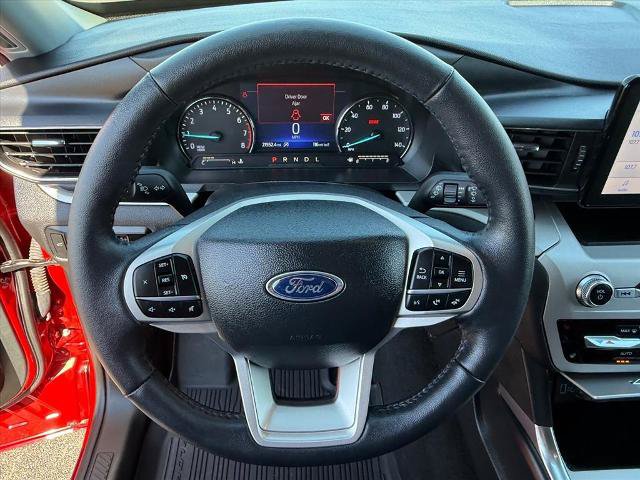 Certified 2024 Ford Explorer XLT w/ Equipment Group 202A AWD/4WD image 14