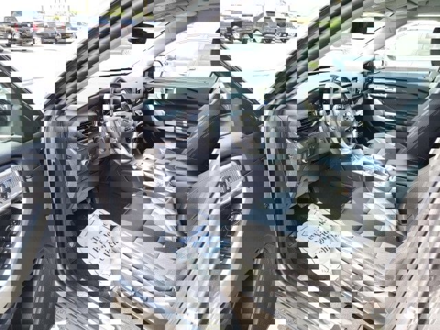 Certified 2022 Ford Explorer Limited w/ Equipment Group 301A image 9