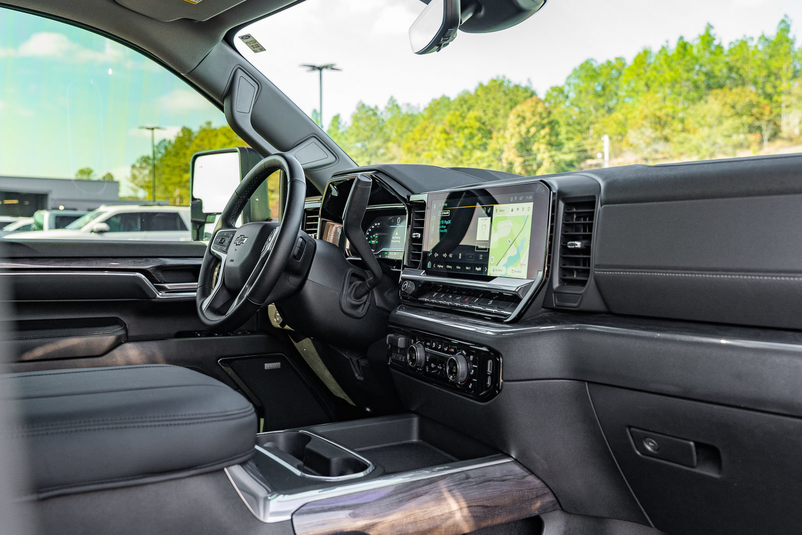 Used 2024 Chevrolet Silverado 2500 LTZ w/ LTZ Plus Package AWD/4WD image 12