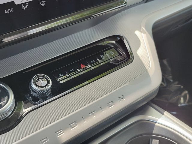 Certified 2025 Ford Expedition Max Active AWD/4WD image 24