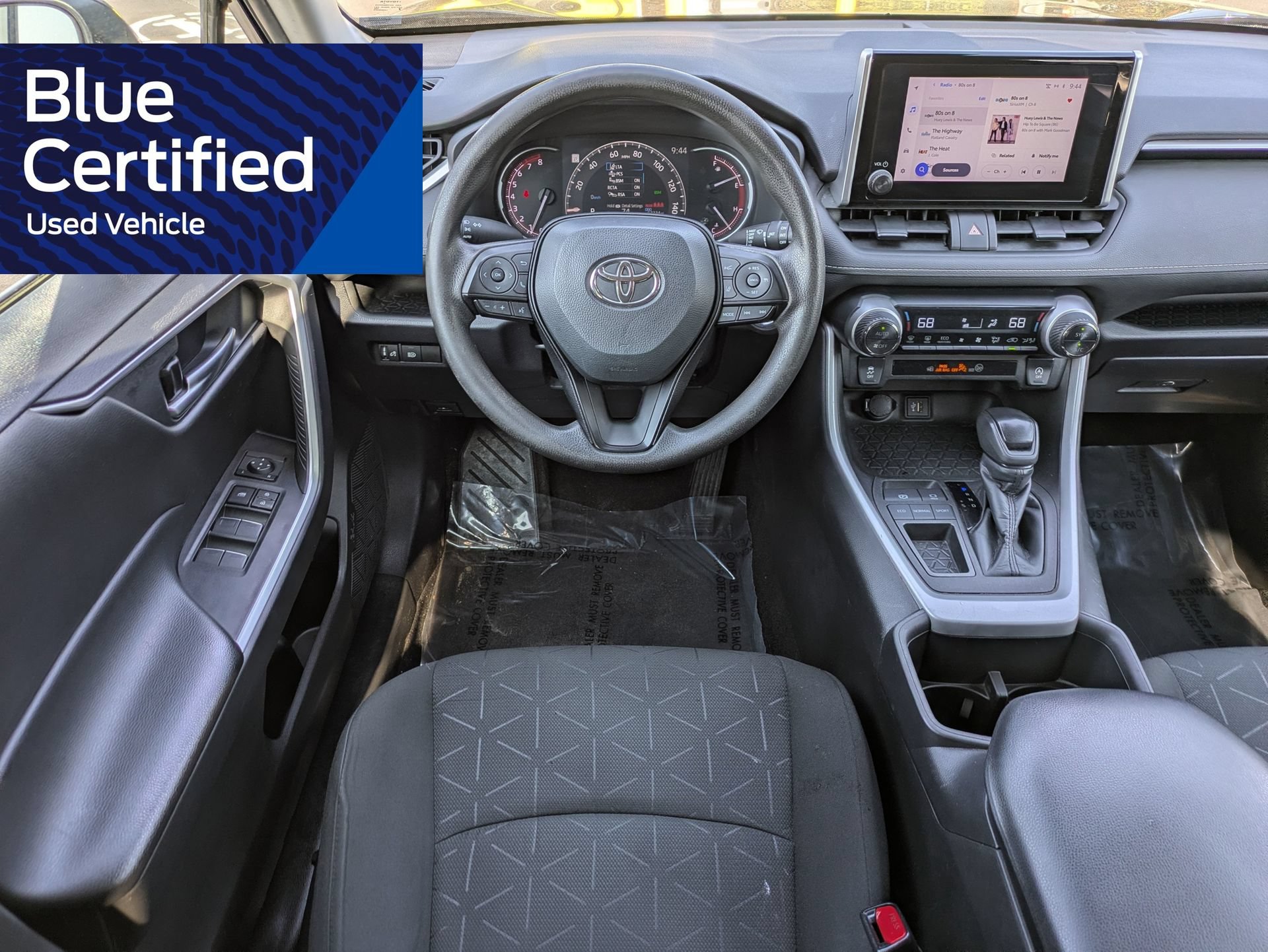 Used 2023 Toyota RAV4 XLE FWD image 19