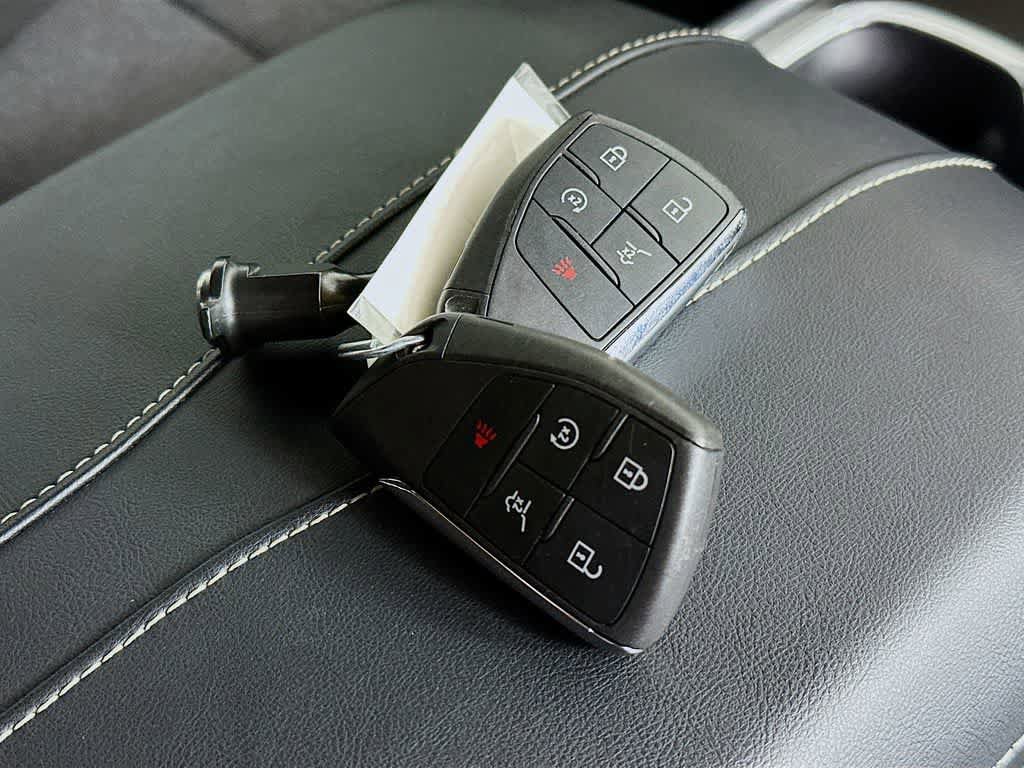 Used 2025 GMC Acadia Elevation FWD image 22