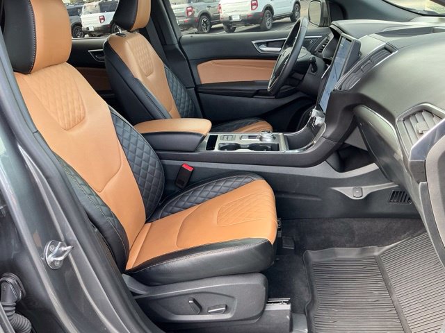 Certified 2024 Ford Edge Titanium w/ Titanium Elite Package AWD/4WD image 32