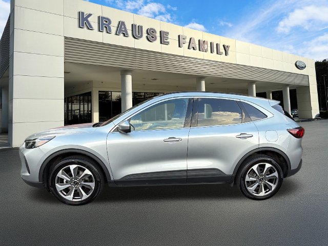 Certified 2024 Ford Escape Platinum AWD/4WD image 4