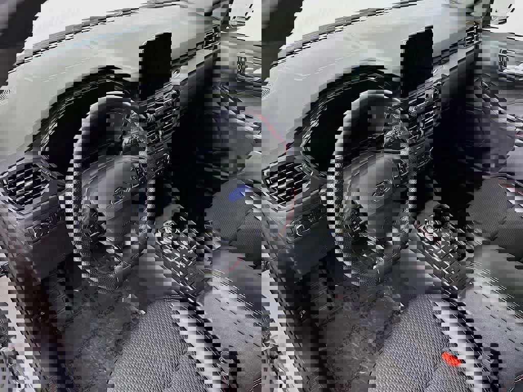 Certified 2023 Ford Escape ST-Line image 2