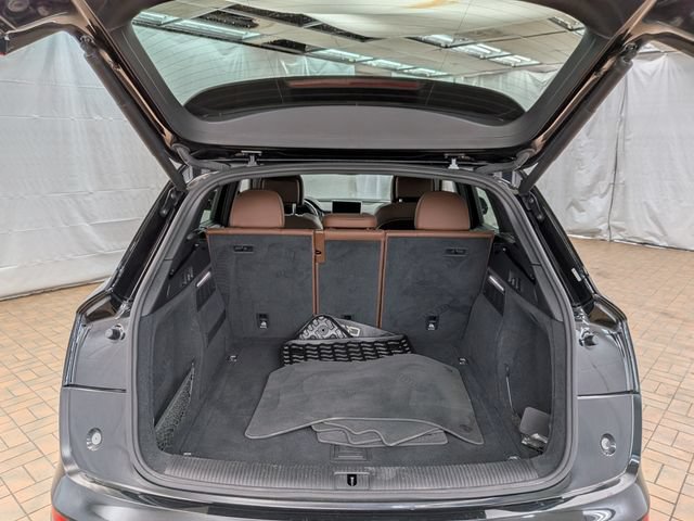 Used 2019 Audi Q5 2.0T Premium Plus w/ Premium Plus Package AWD/4WD image 22