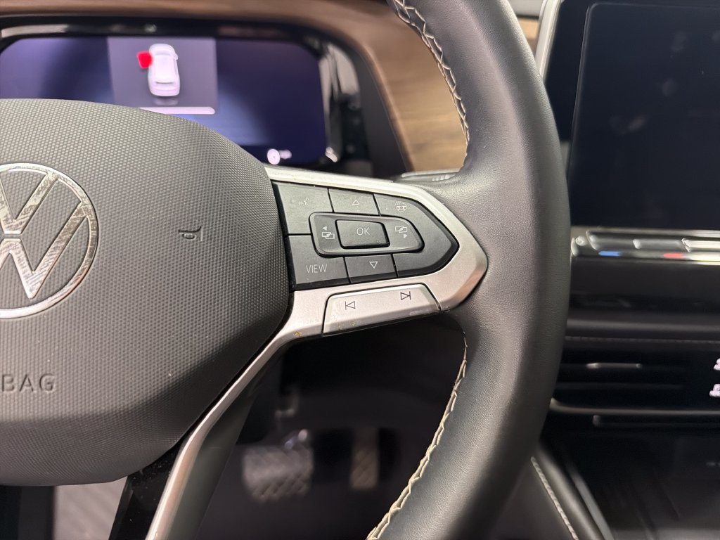 Used 2025 Volkswagen Atlas SE FWD image 20