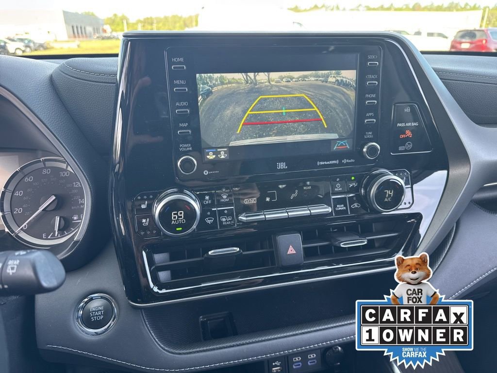 Used 2022 Toyota Highlander Limited image 21