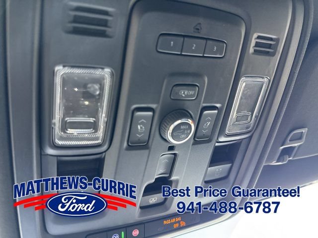 Used 2022 GMC Yukon Denali AWD/4WD image 25
