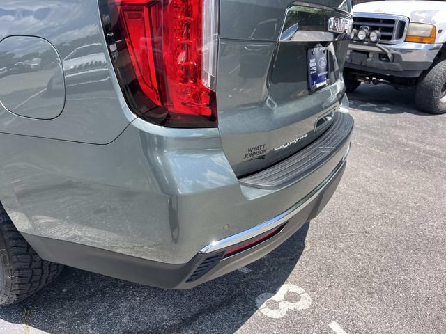 Used 2023 GMC Yukon SLT AWD/4WD image 11