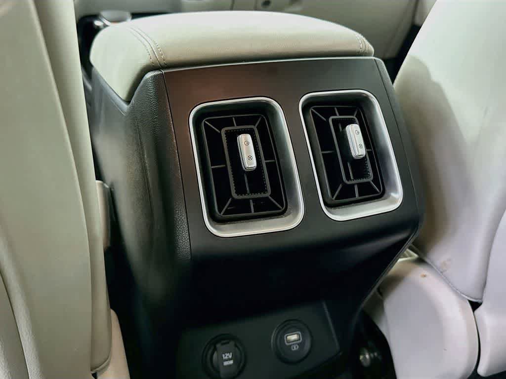 Used 2022 Kia Sorento S AWD/4WD image 13