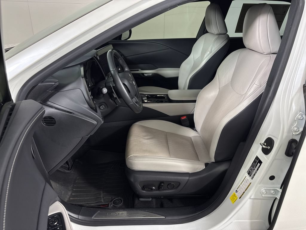 Used 2023 Lexus RX 350 Premium Plus w/ Cold Area Package FWD image 26