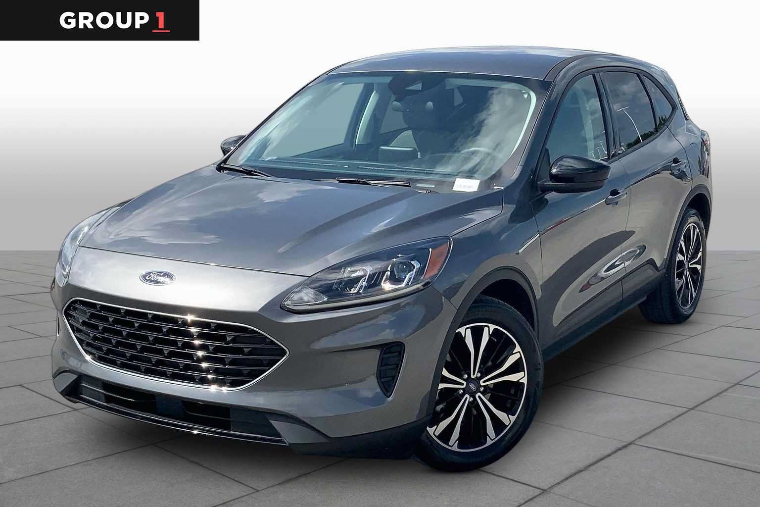 Certified 2022 Ford Escape SE w/ SE Sport Appearance Package FWD image 1
