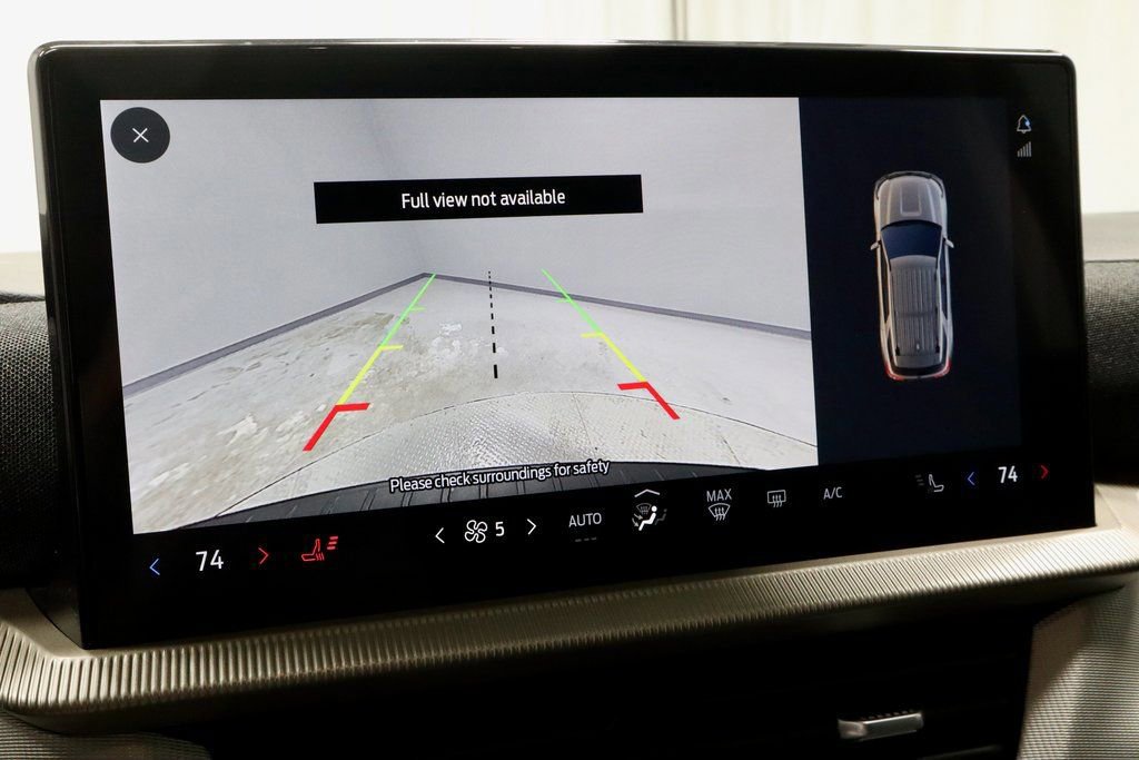 Certified 2025 Ford Explorer Active image 9