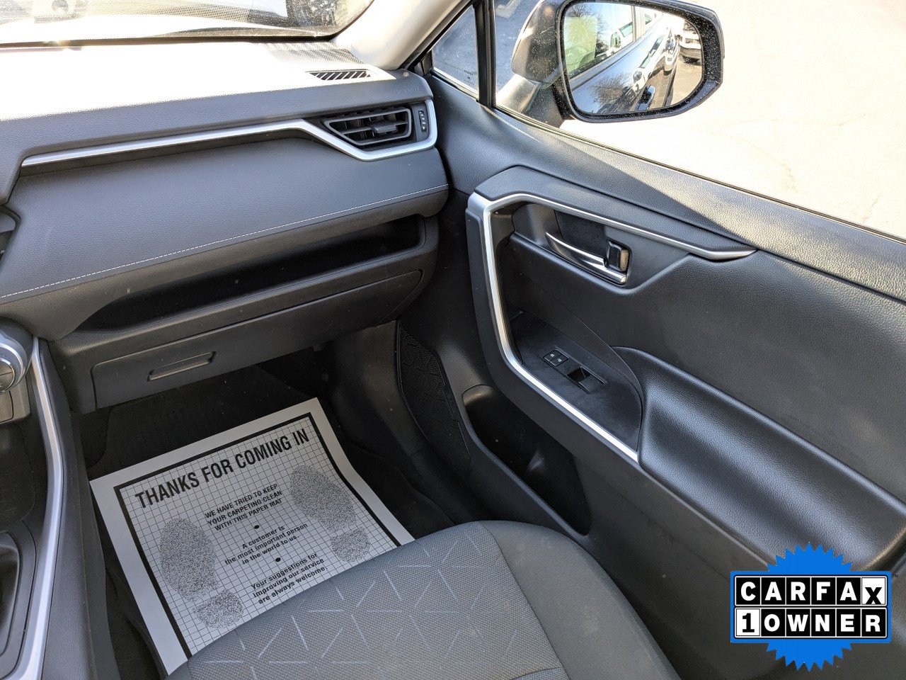 Used 2021 Toyota RAV4 XLE image 19