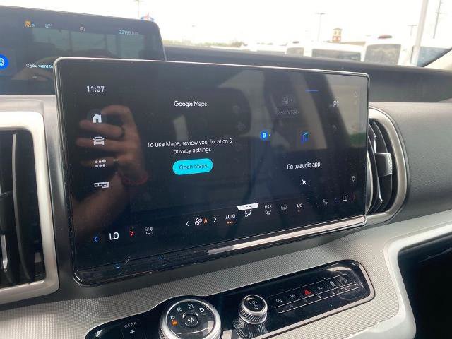 Certified 2025 Ford Expedition Active AWD/4WD image 21