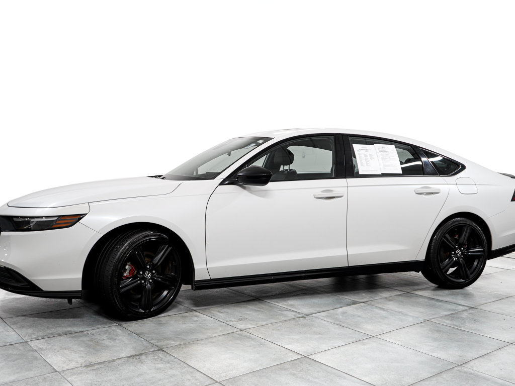 Used 2023 Honda Accord Sport image 4