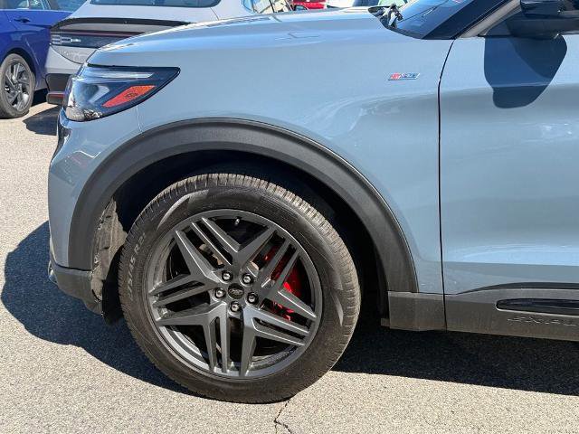 Certified 2025 Ford Explorer ST-Line w/ ST-Line Street Pack image 19