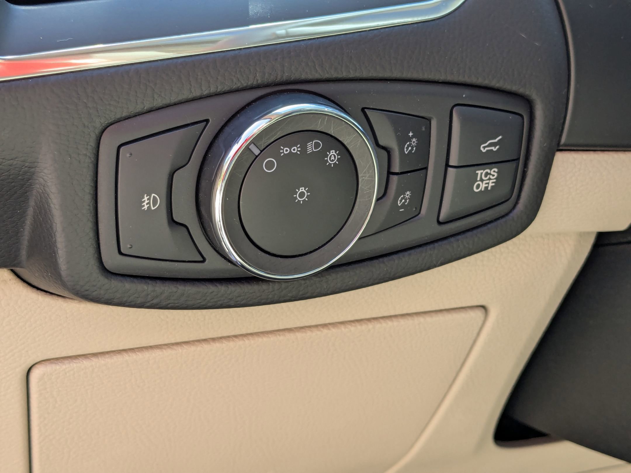 Certified 2023 Ford Edge Titanium image 18