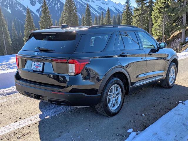 Certified 2025 Ford Explorer Active image 6