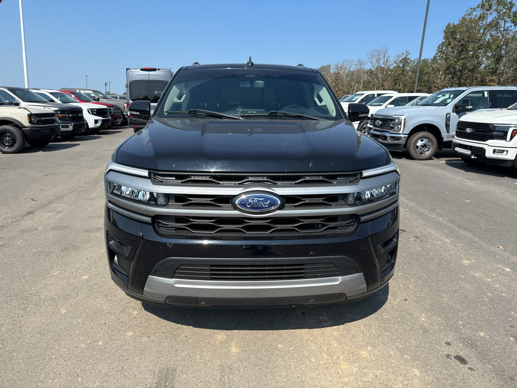 Certified 2023 Ford Expedition XLT RWD image 2
