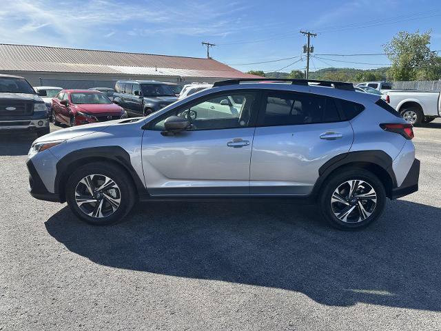 Used 2025 Subaru Crosstrek 2.0i Premium AWD/4WD image 3