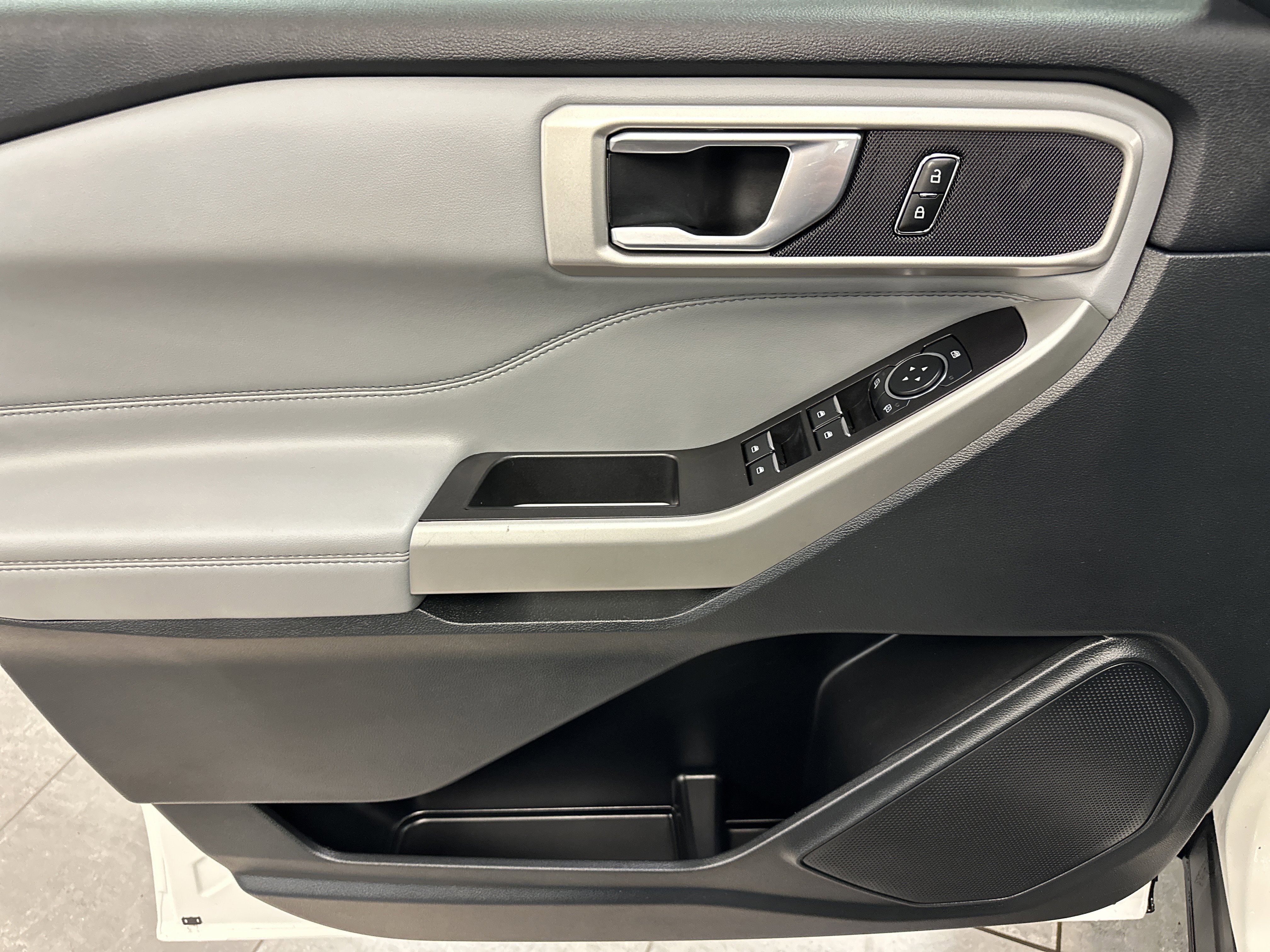 Certified 2023 Ford Explorer XLT w/ Equipment Group 202A image 21