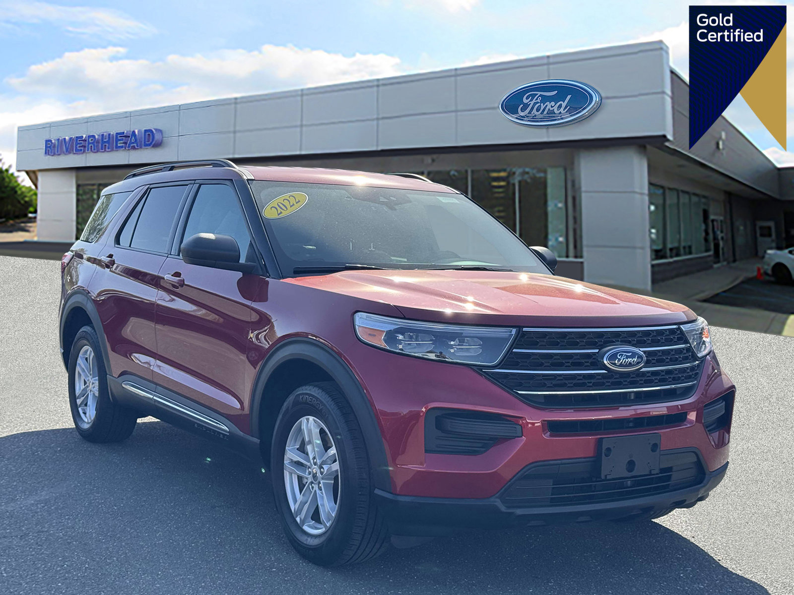Certified 2022 Ford Explorer XLT image 1